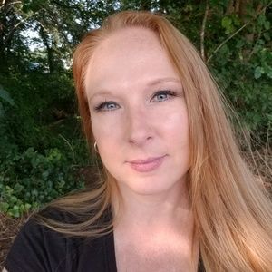 Meet your Posher, Cecelia